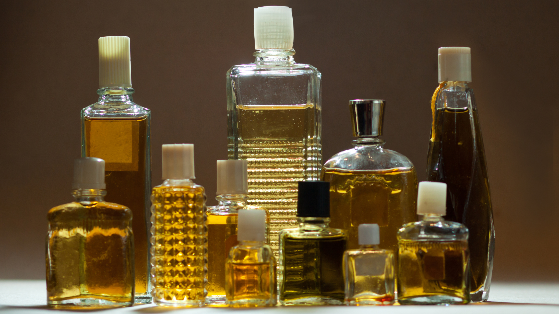 The Evolution of Luxury Vegan Perfume: From Animal Scents to Synthetic Elegance